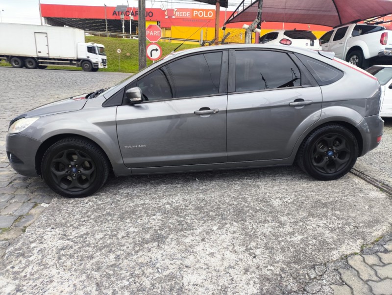 FOCUS 2.0 TITANIUM HATCH 16V FLEX 4P AUTOMÁTICO - 2013 - FARROUPILHA