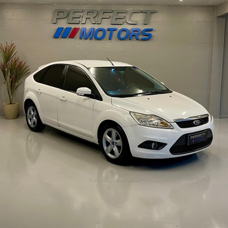 FOCUS 1.6 GLX 16V FLEX 4P MANUAL - 2011 - BENTO GONçALVES