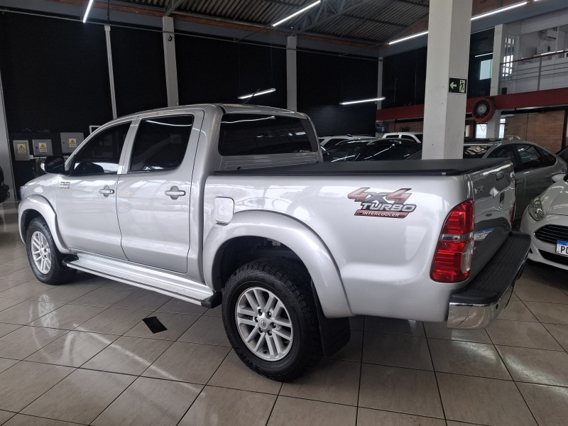 HILUX 3.0 SRV 4X4 CD 16V TURBO INTERCOOLER DIESEL 4P AUTOMÁTICO - 2012 - FARROUPILHA
