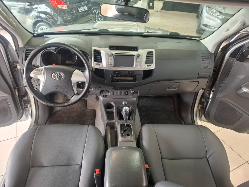 HILUX 3.0 SRV 4X4 CD 16V TURBO INTERCOOLER DIESEL 4P AUTOMÁTICO - 2012 - FARROUPILHA