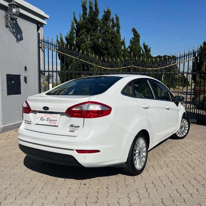 FIESTA 1.6 TITANIUM PLUS SEDAN 16V FLEX 4P AUTOMÁTICO - 2016 - CAXIAS DO SUL