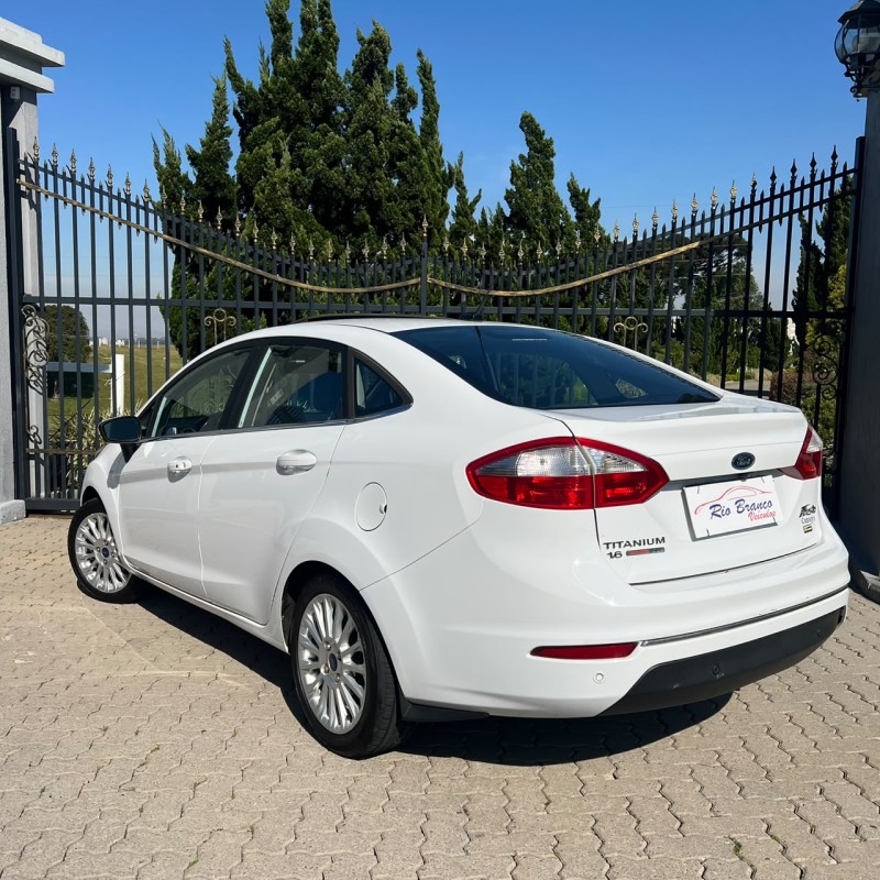 FIESTA 1.6 TITANIUM PLUS SEDAN 16V FLEX 4P AUTOMÁTICO - 2016 - CAXIAS DO SUL