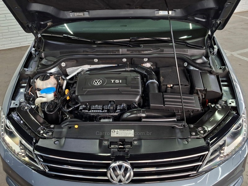 JETTA 2.0 TSI HIGHLINE 211CV GASOLINA 4P DSG - 2016 - ERECHIM