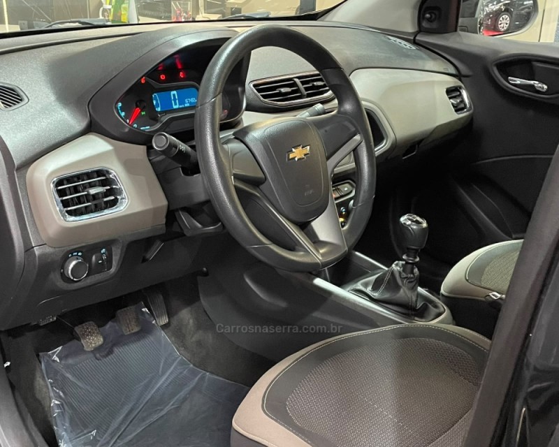 PRISMA 1.0 MPFI LT 8V FLEX 4P MANUAL - 2014 - VACARIA