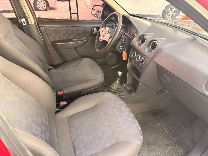 PRISMA 1.4 MPFI JOY 8V FLEX 4P MANUAL - 2008 - CANELA