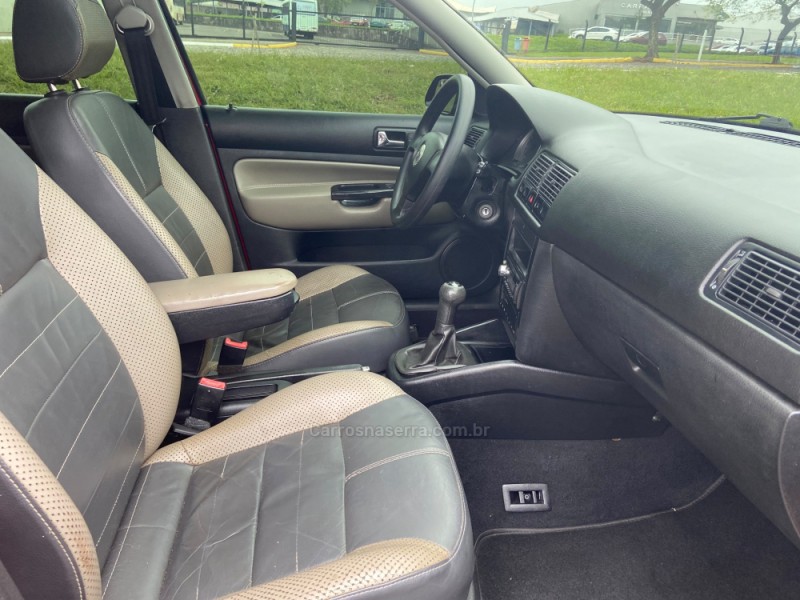 GOLF 1.6 MI SPORTLINE 8V FLEX 4P MANUAL - 2008 - DOIS IRMãOS