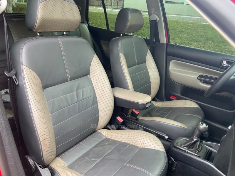 GOLF 1.6 MI SPORTLINE 8V FLEX 4P MANUAL - 2008 - DOIS IRMãOS
