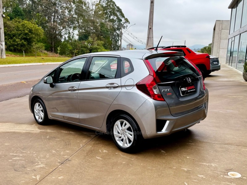 FIT 1.5 LX 16V FLEX 4P AUTOMÁTICO - 2016 - LAJEADO