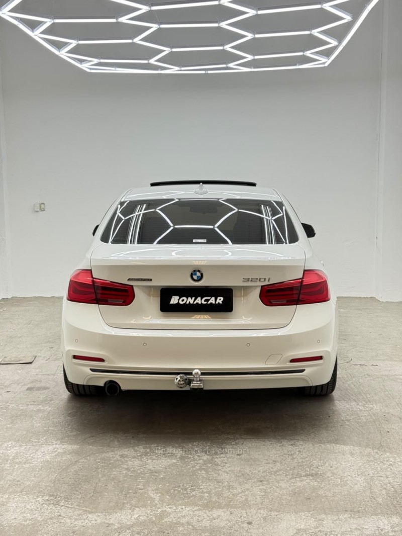 320I 2.0 GP 16V TURBO ACTIVE FLEX 4P AUTOMÁTICO - 2017 - CAXIAS DO SUL
