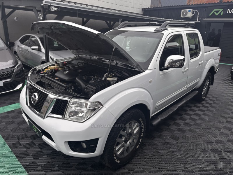 FRONTIER 2.5 SL 4X4 CD TURBO ELETRONIC DIESEL 4P AUTOMÁTICO - 2015 - CAXIAS DO SUL