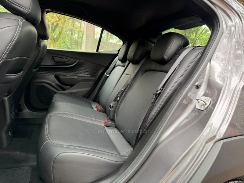 FASTBACK 1.0 200 TURBO 12V FLEX 4P AUTOMÁTIVO - 2026 - DOIS IRMãOS