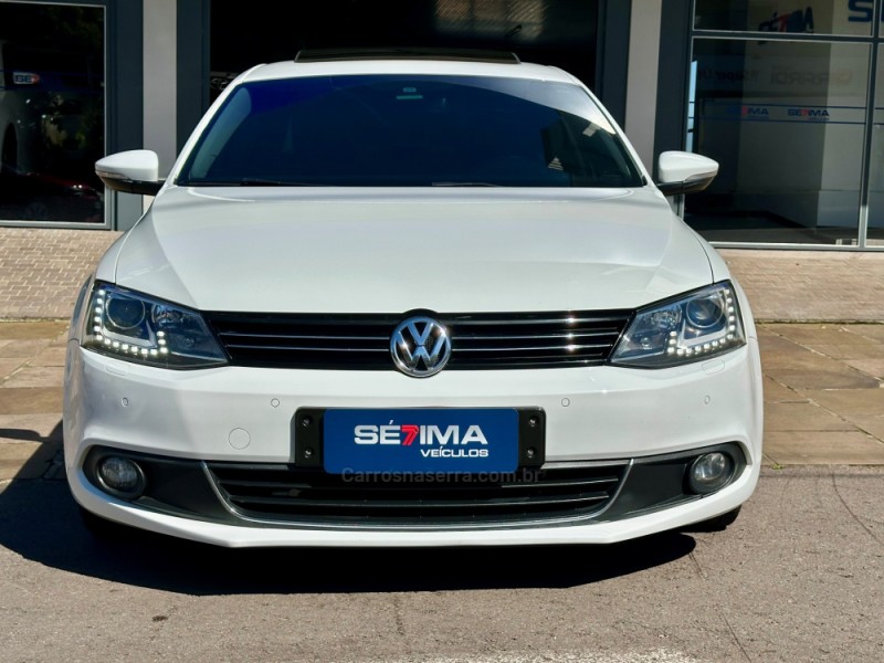 JETTA 2.0 TSI HIGHLINE 211CV GASOLINA 4P TIPTRONIC