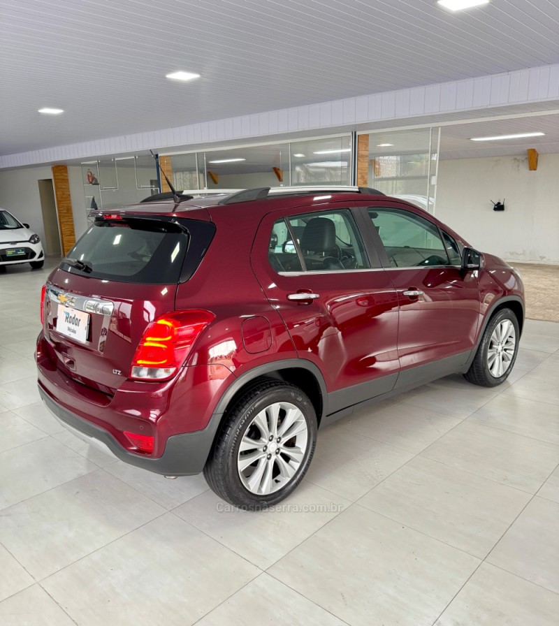 TRACKER 1.4 16V TURBO FLEX LTZ AUTOMÁTICO - 2017 - VILA FLORES