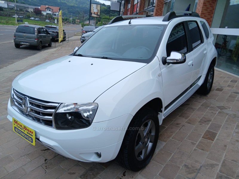 DUSTER 1.6 DYNAMIQUE 4X2 16V FLEX 4P MANUAL - 2014 - NOVA PETRóPOLIS