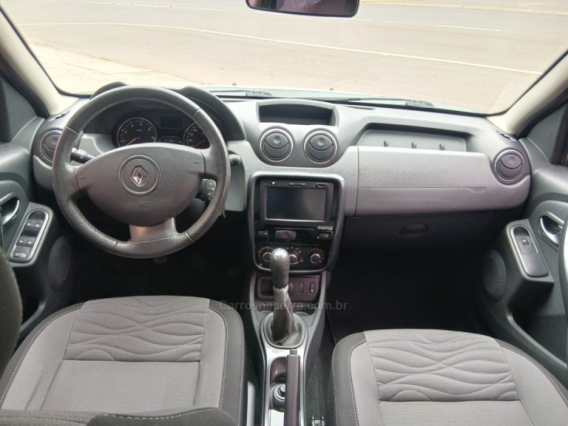 DUSTER 1.6 DYNAMIQUE 4X2 16V FLEX 4P MANUAL - 2014 - NOVA PETRóPOLIS