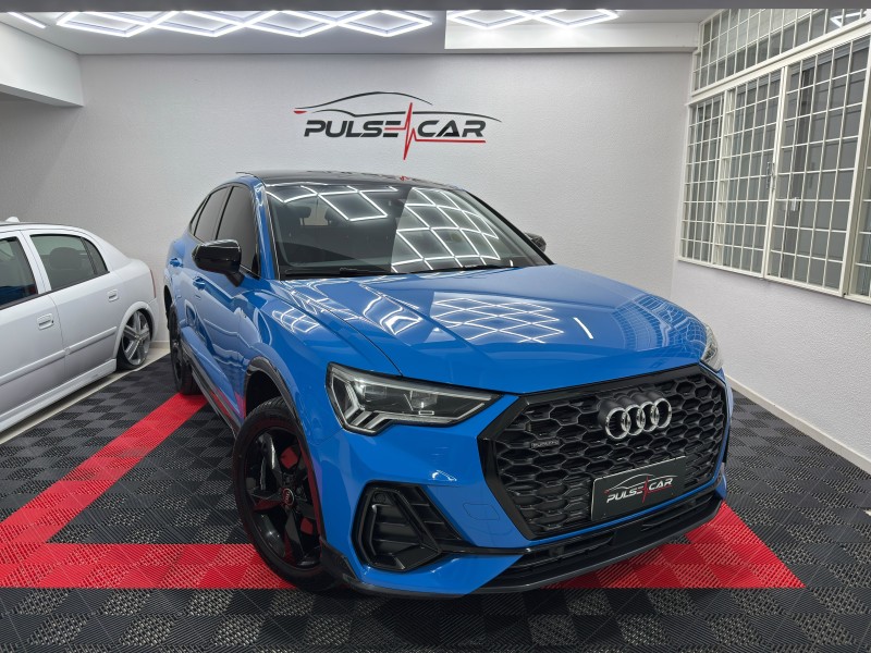 Q3 2.0 TFSI SPORTBACK PERFORMANCE BLACK QUATTRO GASOLINA 4P AUTOMÁTICO - 2022 - CAXIAS DO SUL
