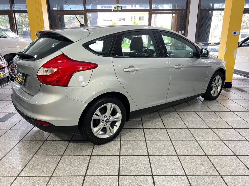 FOCUS 1.6 SE 16V FLEX 4P MANUAL - 2014 - CAXIAS DO SUL