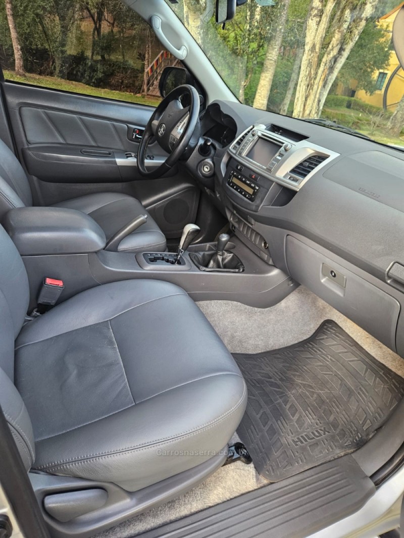 HILUX 3.0 SRV 4X4 CD 16V TURBO INTERCOOLER DIESEL 4P AUTOMÁTICO - 2014 - PICADA CAFé
