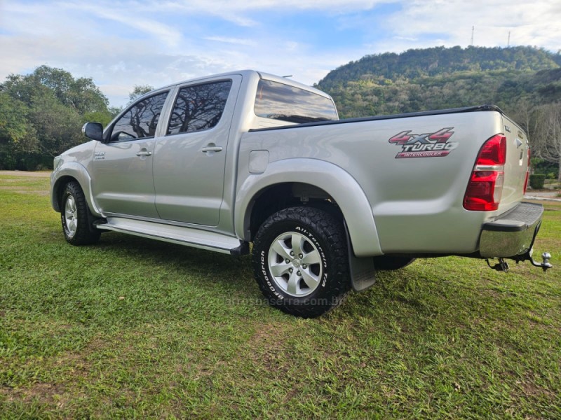 HILUX 3.0 SRV 4X4 CD 16V TURBO INTERCOOLER DIESEL 4P AUTOMÁTICO - 2014 - PICADA CAFé