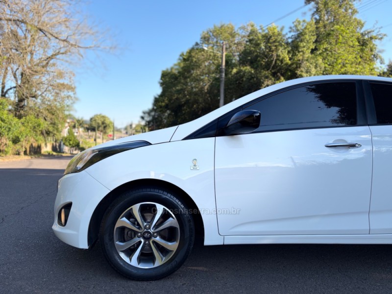 HB20 1.6 COPA DO MUNDO 16V FLEX 4P AUTOMÁTICO - 2015 - FELIZ