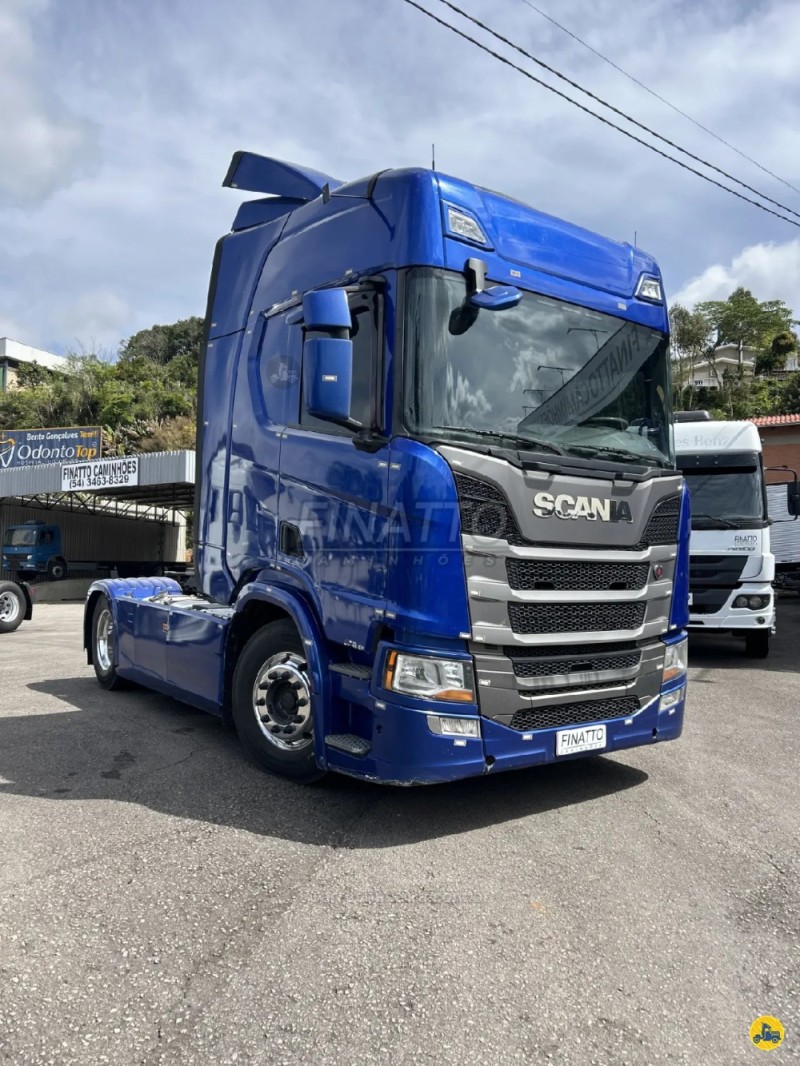 r 450 a4x2  2022 garibaldi