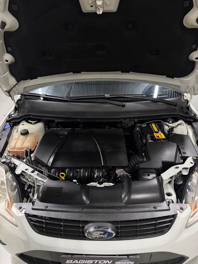 FOCUS 2.0 FC 16V GASOLINA 4P MANUAL - 2010 - CAXIAS DO SUL