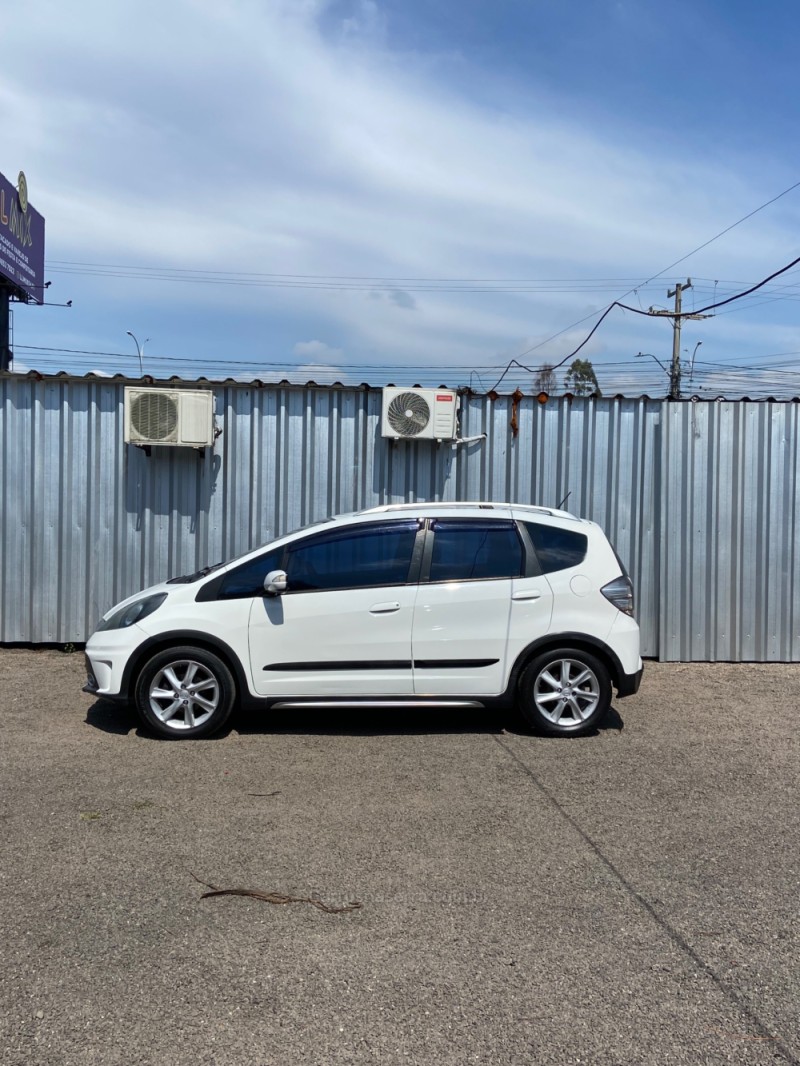 FIT 1.5 TWIST 16V FLEX 4P AUTOMÁTICO - 2014 - SAPIRANGA