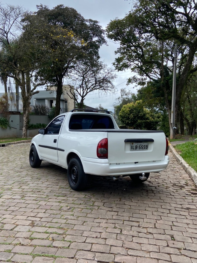 CORSA 1.6 MPFI GL CS PICK-UP 8V GASOLINA 2P MANUAL - 2003 - SAPIRANGA