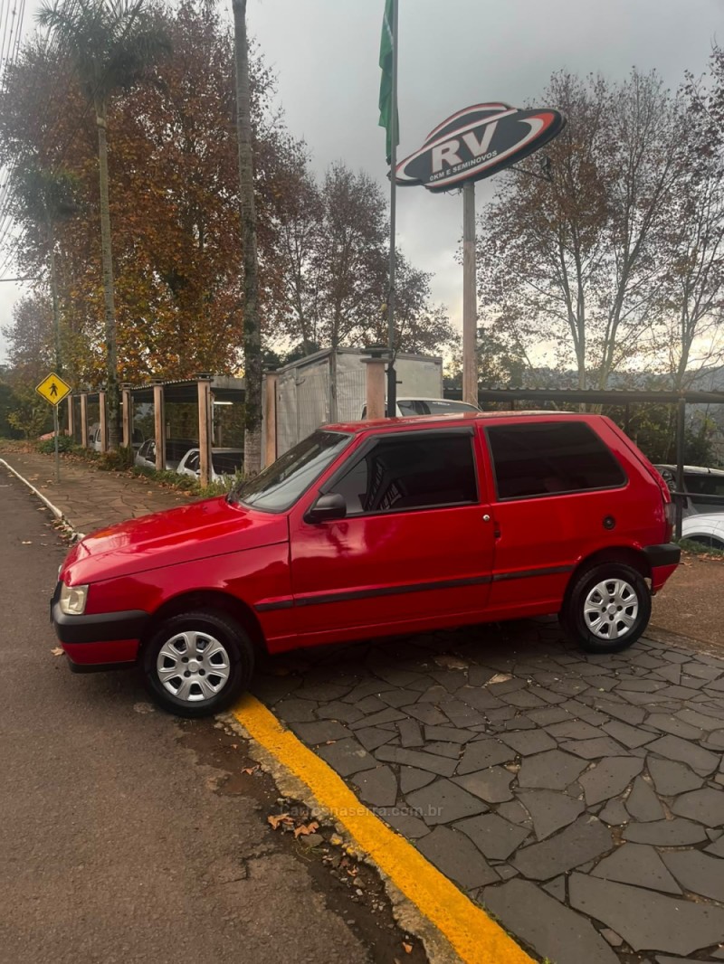 UNO 1.0 MPI MILLE FIRE ECONOMY 8V FLEX 4P MANUAL - 2013 - CARLOS BARBOSA