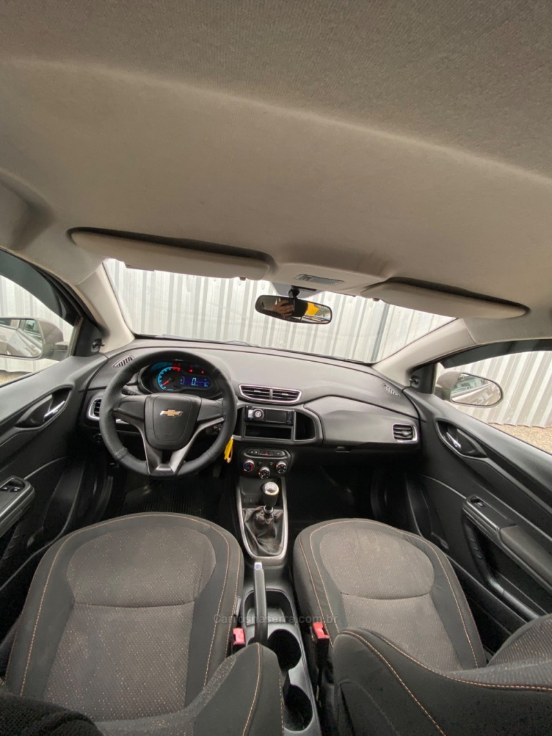 ONIX 1.0 LT 8V FLEX 4P MANUAL - 2014 - SAPIRANGA