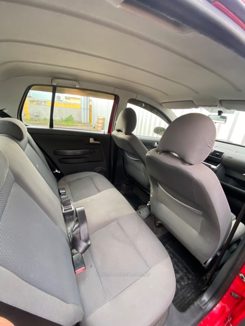FOX 1.0 ITREND 8V FLEX 4P MANUAL - 2009 - SAPIRANGA