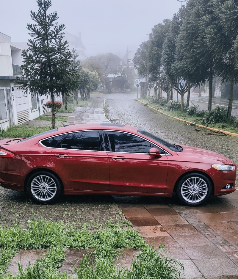 FUSION 2.0 TITANIUM FWD 16V GASOLINA 4P AUTOMÁTICO - 2014 - FARROUPILHA