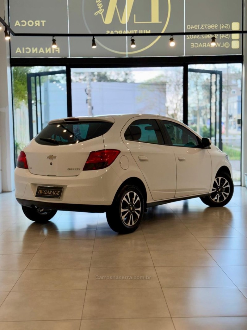ONIX 1.4 MPFI LTZ 8V FLEX 4P MANUAL - 2014 - BENTO GONçALVES