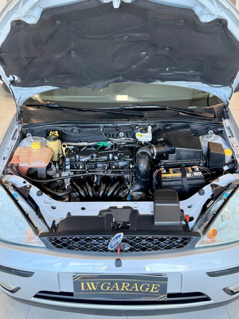 FOCUS 1.6 8V FLEX 4P MANUAL - 2009 - BENTO GONçALVES