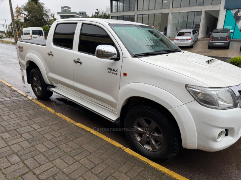HILUX  - 2013 - BARãO