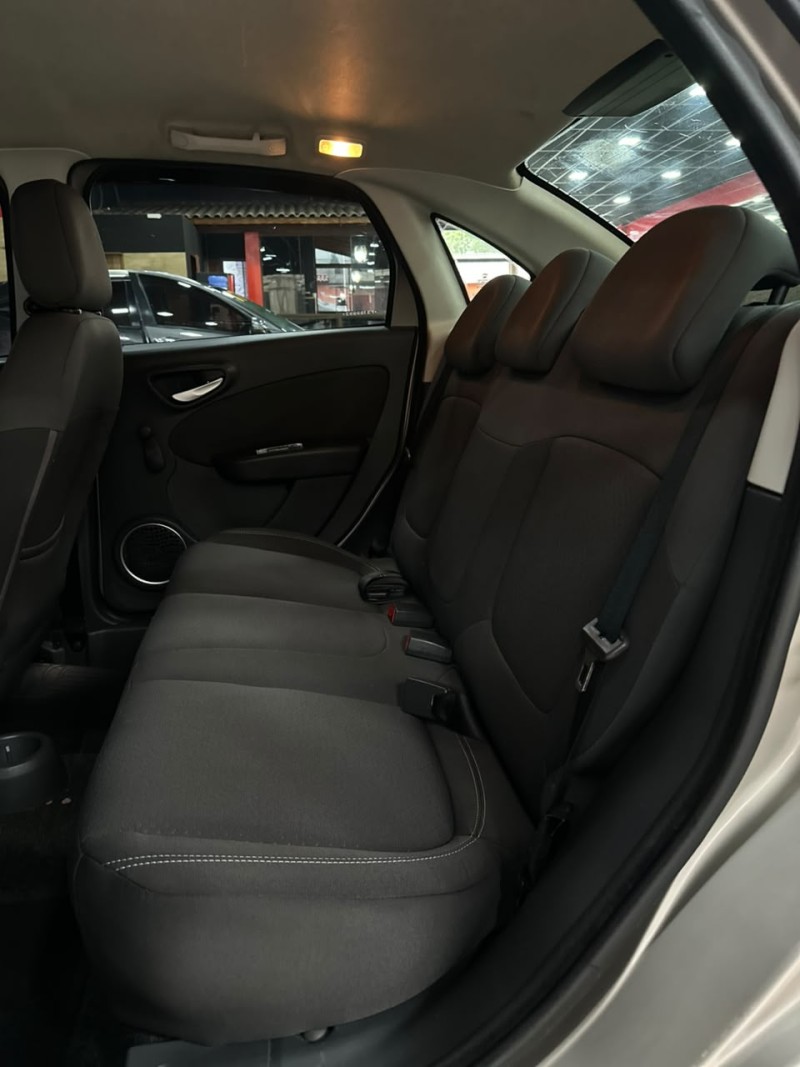 GRAND SIENA 1.4 MPI ATTRACTIVE 8V FLEX 4P MANUAL - 2015 - SãO LEOPOLDO