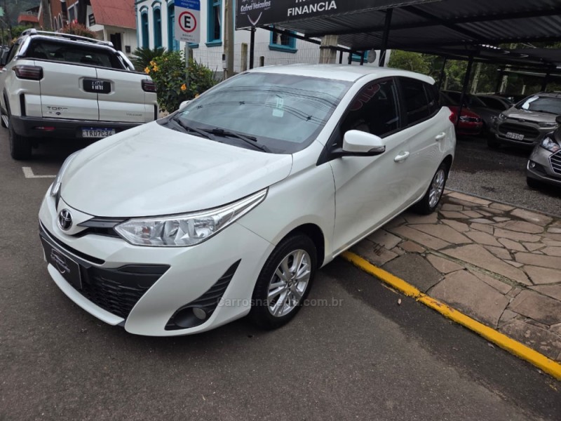 yaris 1.3 xl live 16v flex 4p automatico 2019 picada cafe