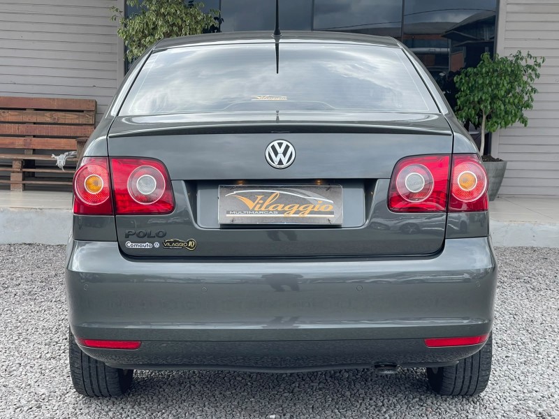 POLO SEDAN 1.6 MI 8V FLEX 4P MANUAL - 2014 - CAXIAS DO SUL