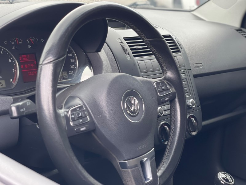 POLO SEDAN 1.6 MI 8V FLEX 4P MANUAL - 2014 - CAXIAS DO SUL