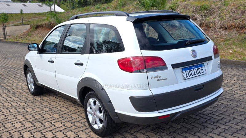 PALIO 1.6 TREKKING WEEKEND 16V FLEX 4P MANUAL - 2013 - SãO MARCOS