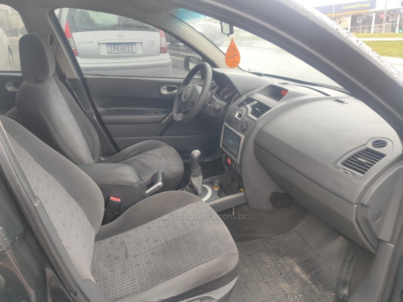 MÉGANE 1.6 EXPRESSION 16V FLEX 4P MANUAL - 2011 - FARROUPILHA