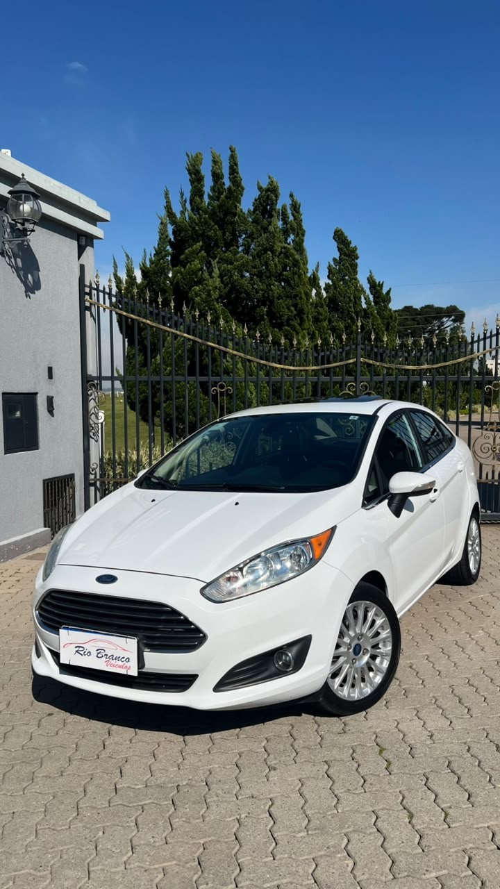 FIESTA 1.6 TITANIUM PLUS SEDAN 16V FLEX 4P AUTOMÁTICO - 2016 - CAXIAS DO SUL