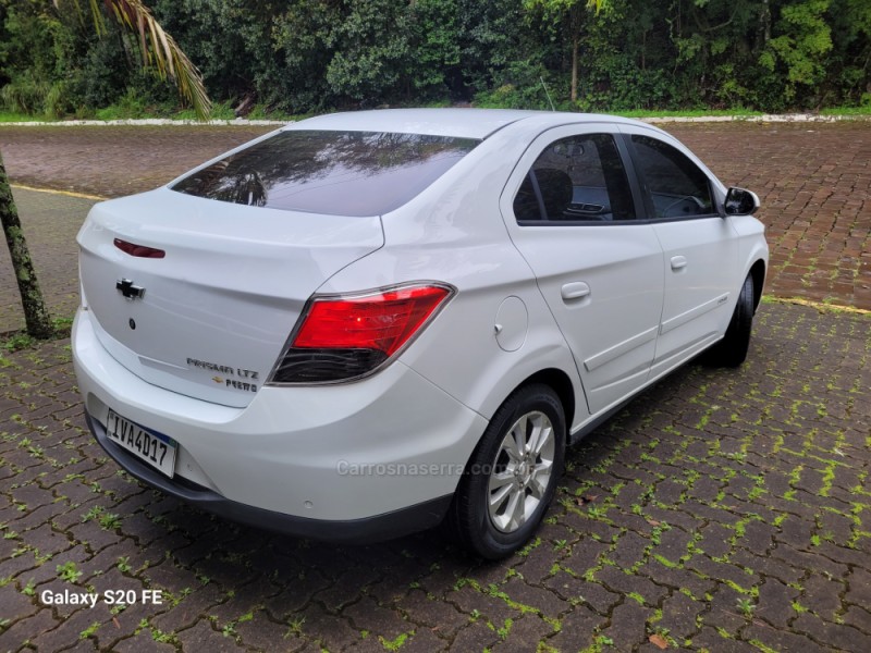 PRISMA 1.4 MPFI LTZ 8V FLEX 4P MANUAL - 2014 - NOVA PRATA