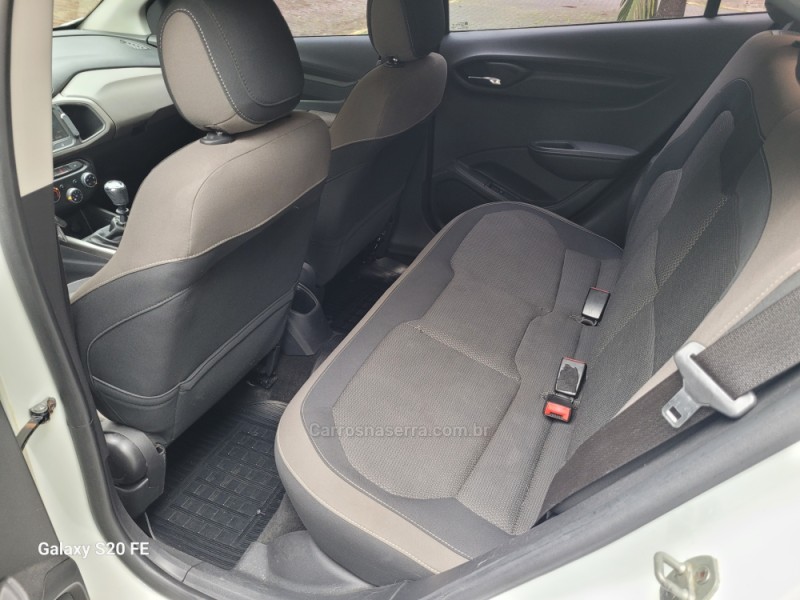 PRISMA 1.4 MPFI LTZ 8V FLEX 4P MANUAL - 2014 - NOVA PRATA
