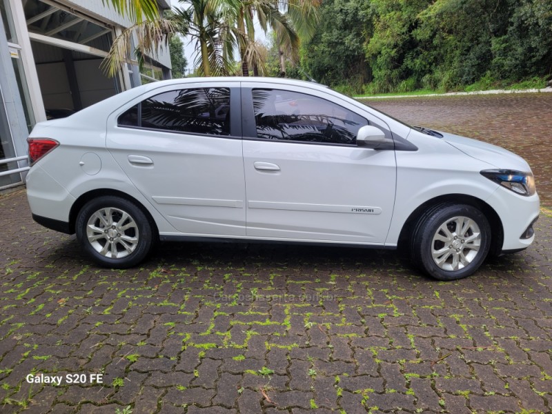 PRISMA 1.4 MPFI LTZ 8V FLEX 4P MANUAL - 2014 - NOVA PRATA