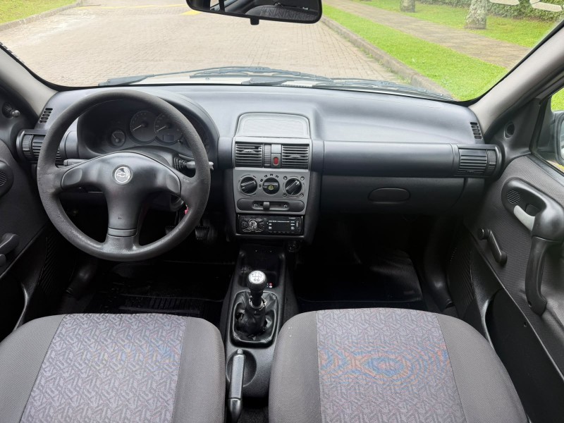 CLASSIC 1.0 MPFI LIFE 8V GASOLINA 4P MANUAL - 2005 - CAXIAS DO SUL