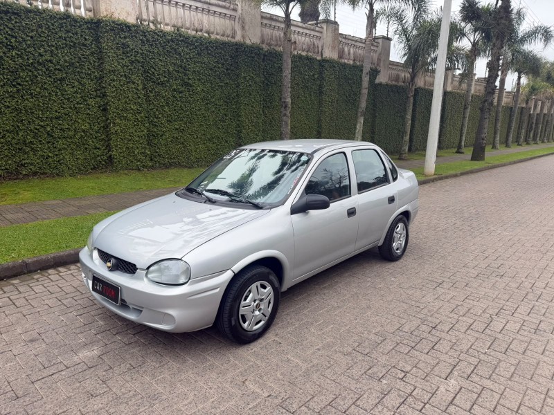 classic 1.0 mpfi life 8v gasolina 4p manual 2005 caxias do sul