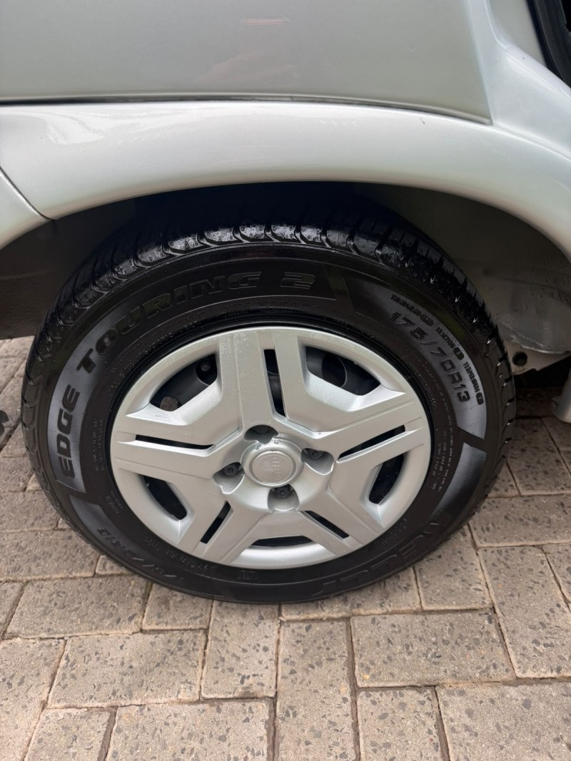 CLASSIC 1.0 MPFI LIFE 8V GASOLINA 4P MANUAL - 2005 - CAXIAS DO SUL