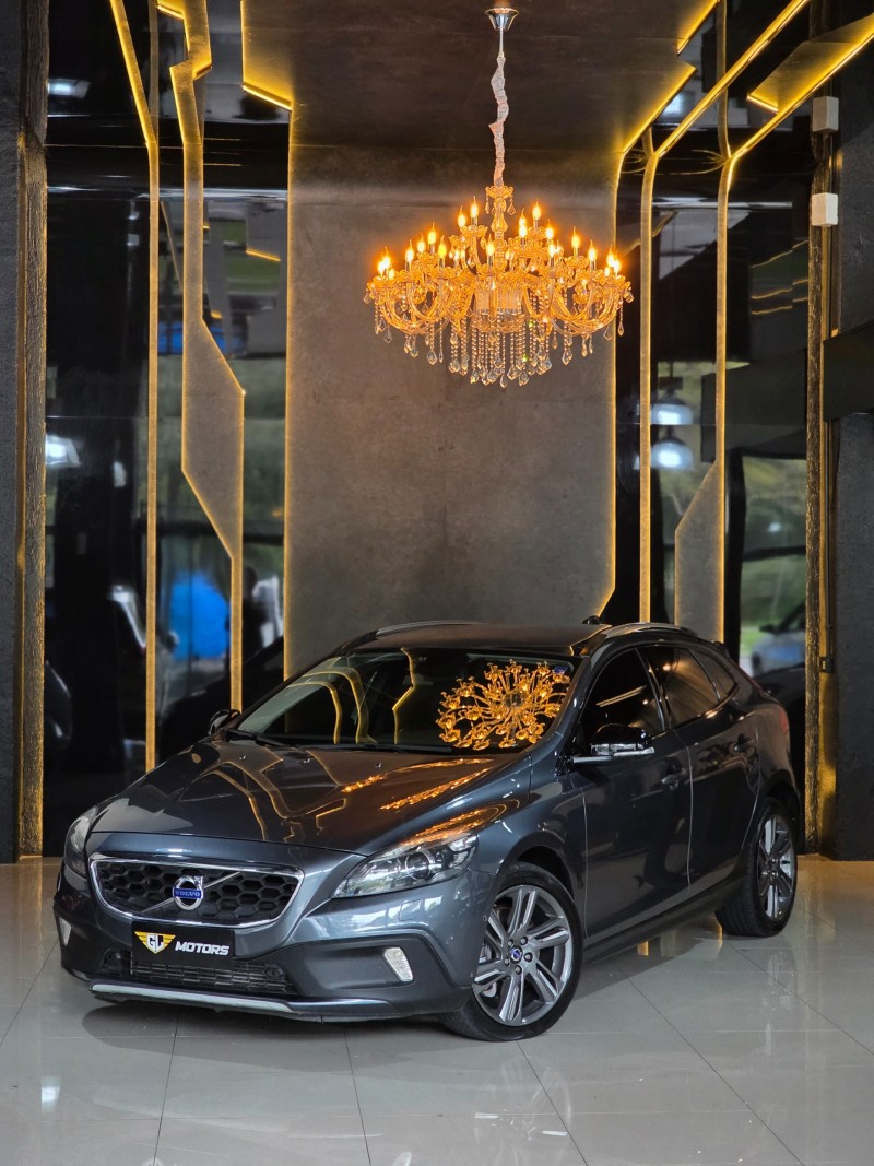 v40 2.0 t5 cross country awd turbo gasolina 4p automatico 2014 caxias do sul