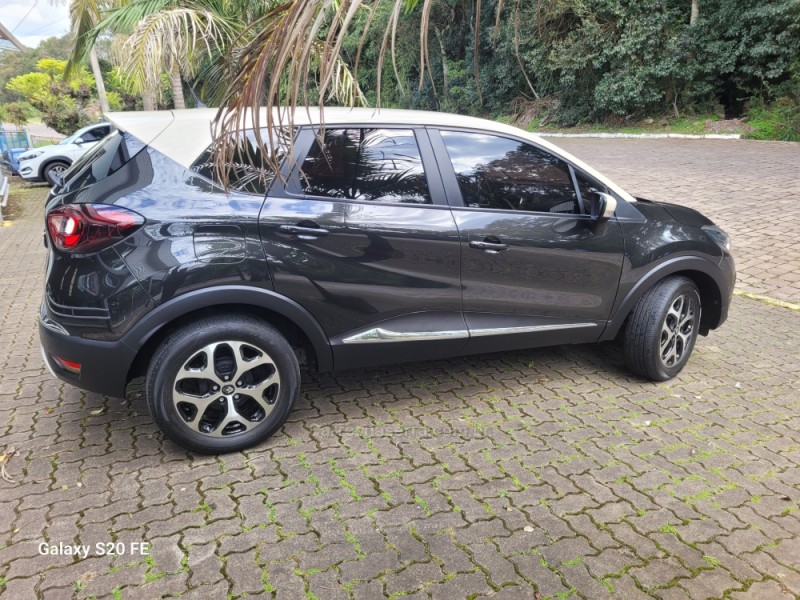 CAPTUR 1.6 16V INTENSE BOSE FLEX 4P AUTOMÁTICO - 2019 - NOVA PRATA
